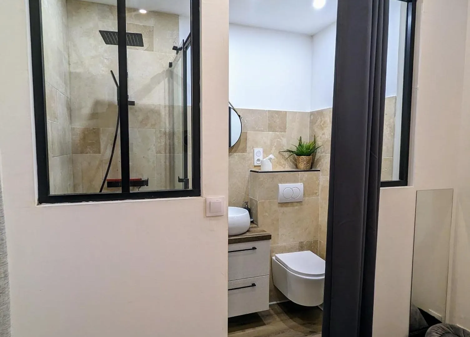 Appartement Cosy Proche Du Port Nice 0*,  France